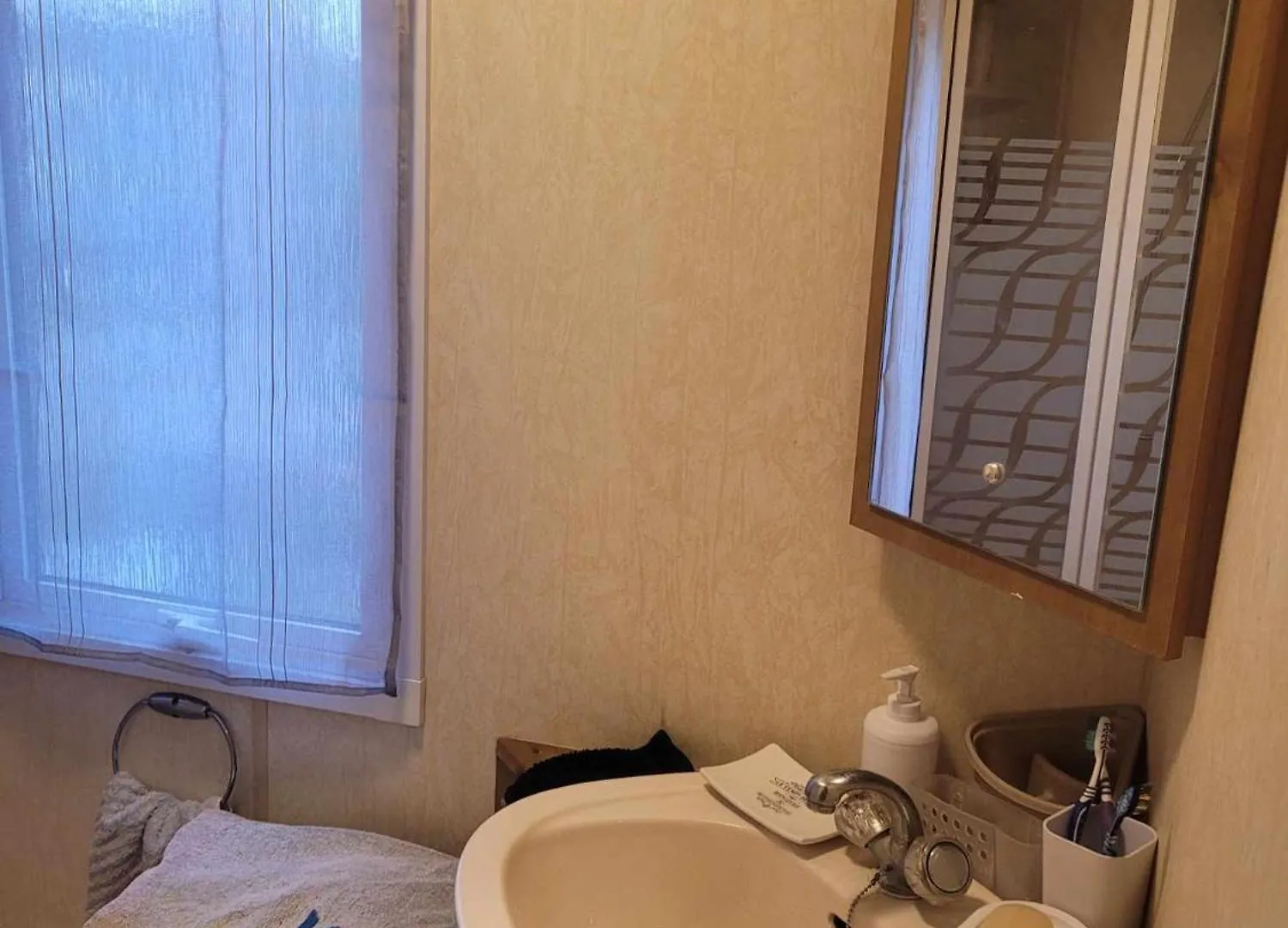 Charmant Mobil-Home A 200 M Des Plages Hyeres France